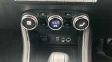 Renault Captur 1.5 dCi 115 Iconic 5dr EDC Diesel Hatchback